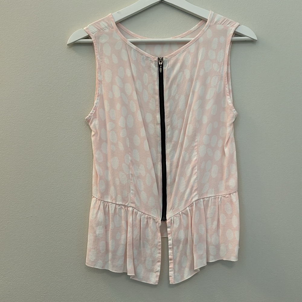 Pink top - Picture 3 of 3
